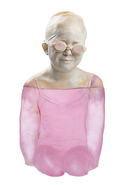 Dean Allison, Rose Colored Reign, 2015. Cast glass; 23 x 13 x 14 inches. Private collection. Photo by Mercedes Jelinek. (On view in Forging Futures.)
